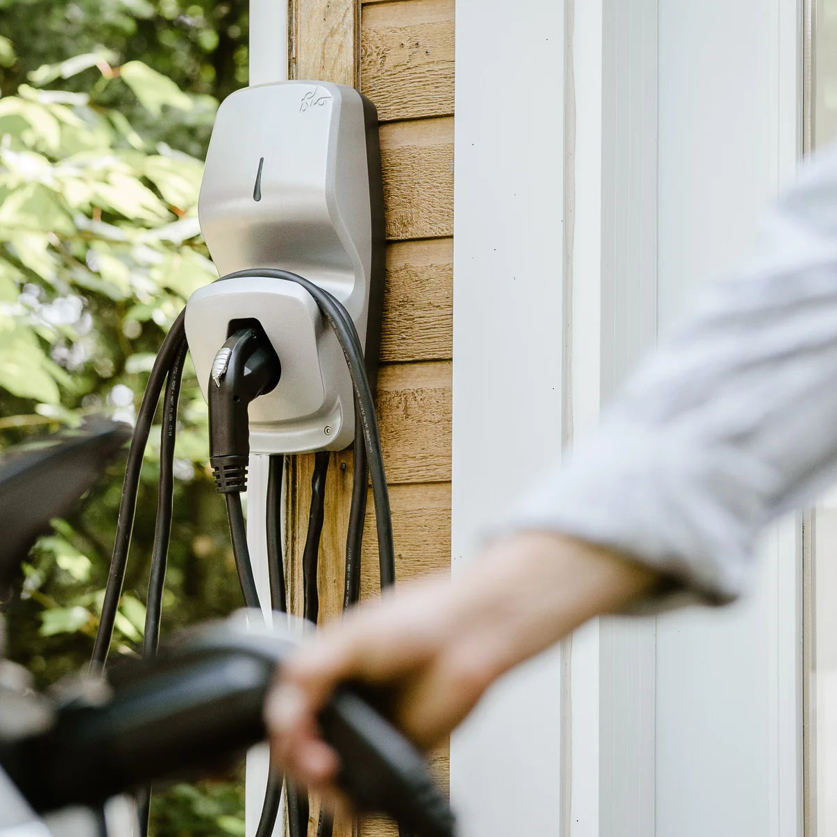 FLO Home™ X5 | Smart Level 2 EV Charging Station